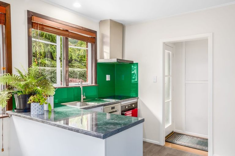 Photo of property in 8 Woodstock Terrace, Tawa, Wellington, 5028