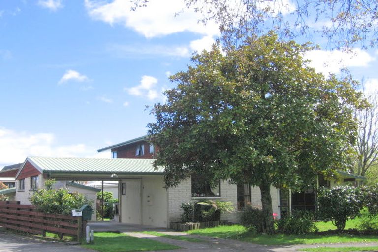 Photo of property in 22 Burton Place, Owhata, Rotorua, 3010