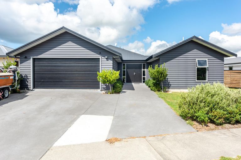 Photo of property in 50 Sterling Park, Lytton West, Gisborne, 4010