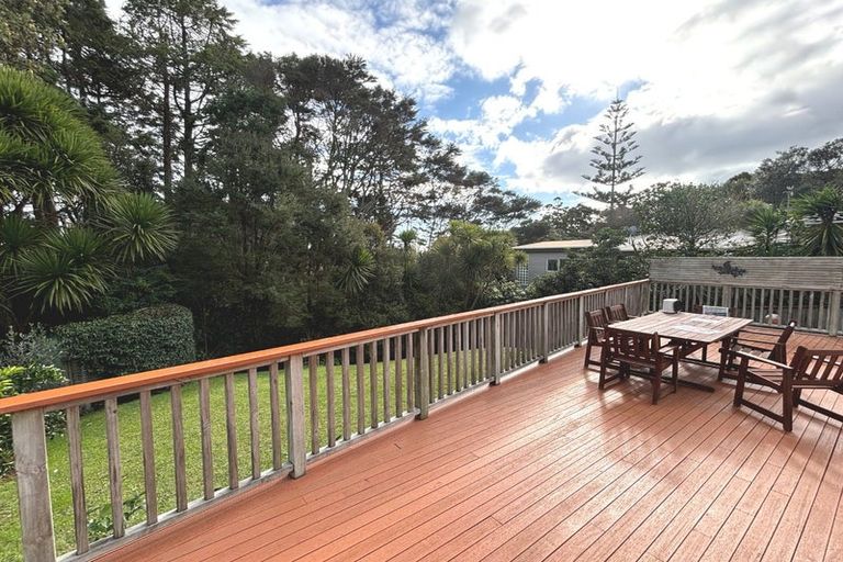 Photo of property in 203a Titirangi Road, Titirangi, Auckland, 0604