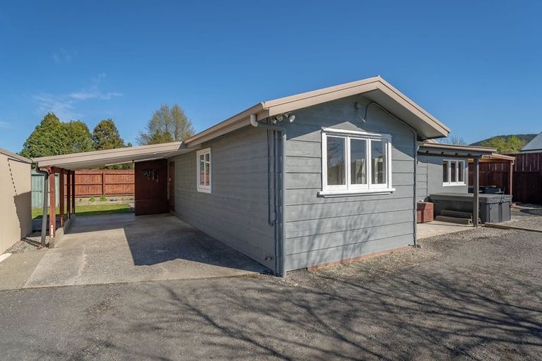 Photo of property in 7 Bird Lane, Wakefield, 7025