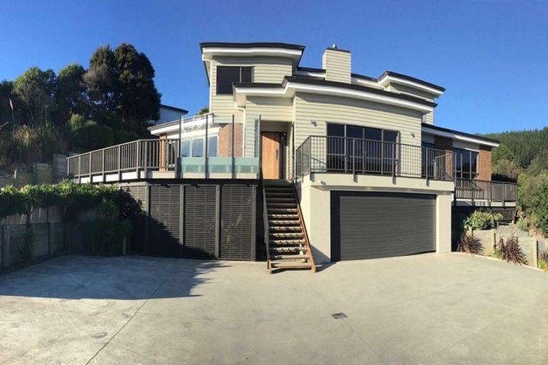 Photo of property in 11 Sylvan Way, Silverstream, Upper Hutt, 5019