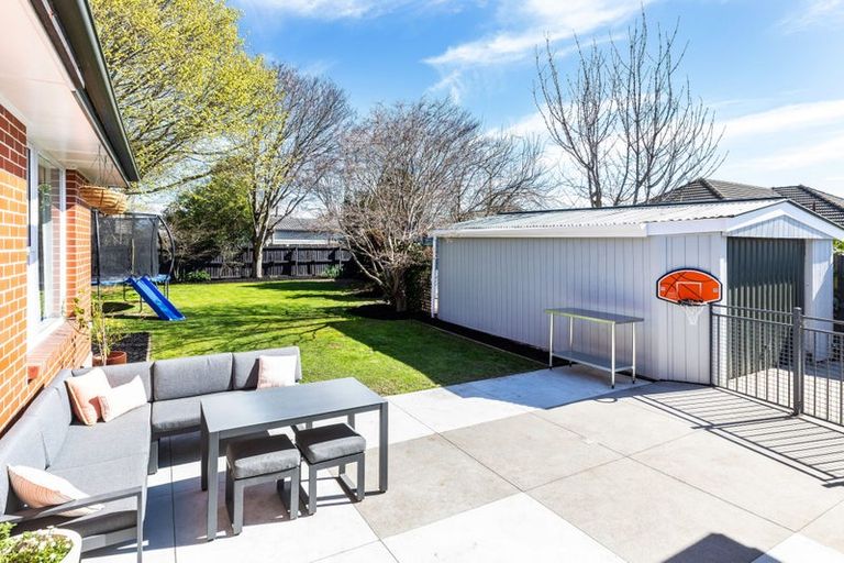Photo of property in 11 Croziers Road, St Albans, Christchurch, 8052