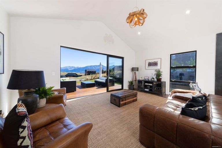 Photo of property in 29 Glenfiddich Road, Jacks Point, Queenstown, 9371