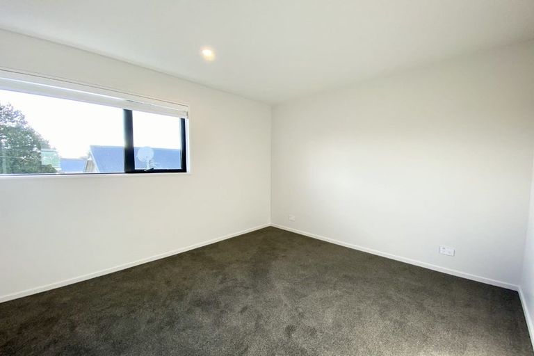 Photo of property in 2/50 Hills Road, Edgeware, Christchurch, 8013