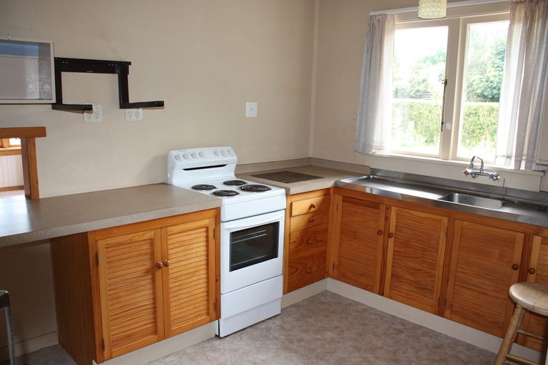 Photo of property in 3 Dickson Street, Macandrew Bay, Dunedin, 9014