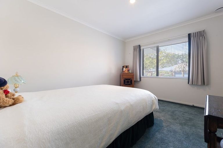 Photo of property in 2 Jeannie Way, Waikanae Beach, Waikanae, 5036