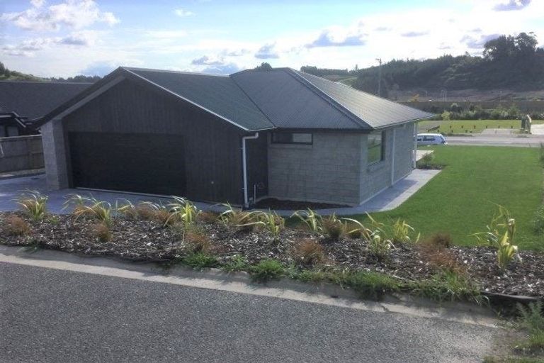 Photo of property in 3 Rochfort Crescent, Pyes Pa, Tauranga, 3112