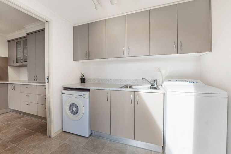 Photo of property in 6 Aotea Street, Welbourn, New Plymouth, 4312