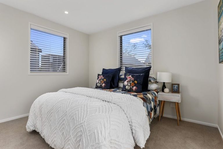 Photo of property in 53a Red Beach Road, Red Beach, 0932