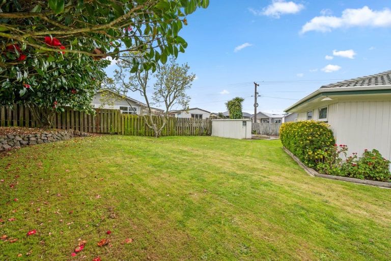 Photo of property in 10 Walnut Place, Owhata, Rotorua, 3010