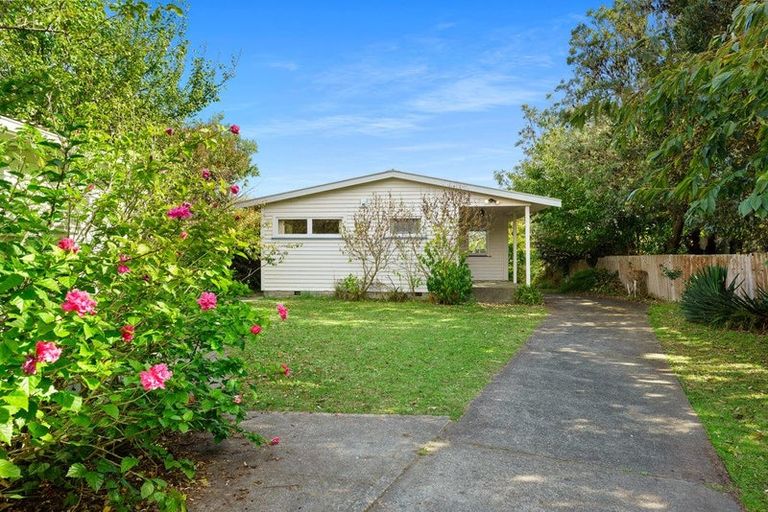 Photo of property in 18 Newry Road, Raumati Beach, Paraparaumu, 5032