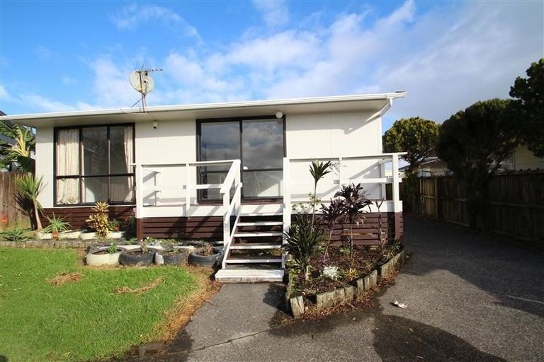 Photo of property in 77 Boundary Road, Clover Park, Auckland, 2019