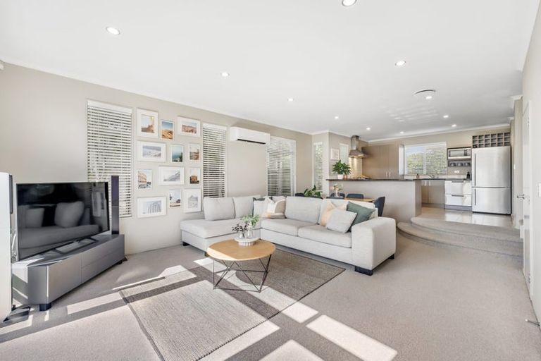 Photo of property in 131 Baverstock Road, Flat Bush, Auckland, 2016