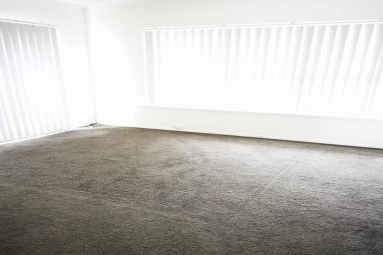 Photo of property in 1/415 Great South Road, Opaheke, Papakura, 2113