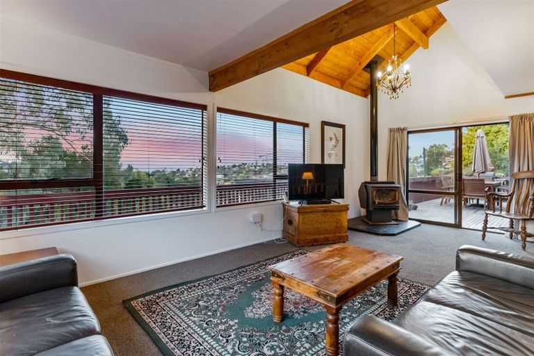 Photo of property in 41 Lingham Crescent, Torbay, Auckland, 0630