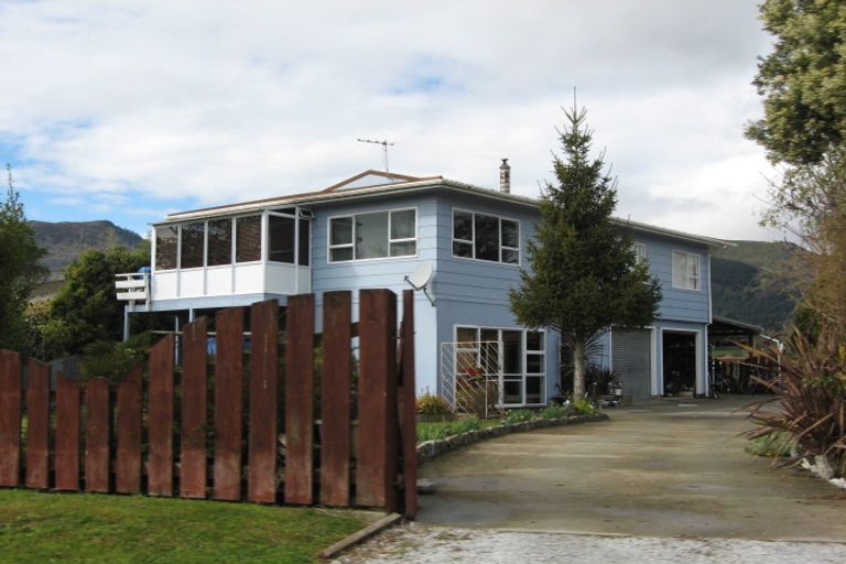 Photo of property in 38 Park Avenue, Takaka, 7110