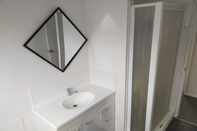 Photo of property in 1/52 Kenderdine Road, Papatoetoe, Auckland, 2025