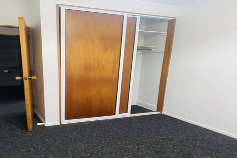 Photo of property in 8 Bushland Grove, Paparangi, Wellington, 6037