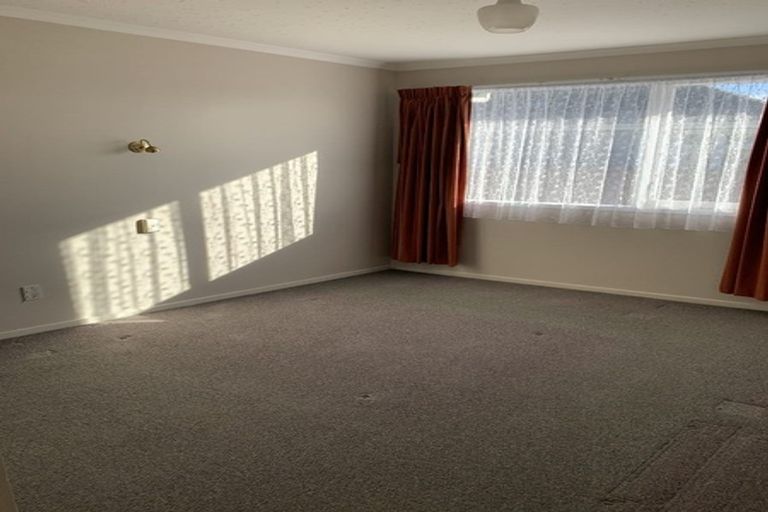 Photo of property in 1/118 Breezes Road, Avondale, Christchurch, 8061