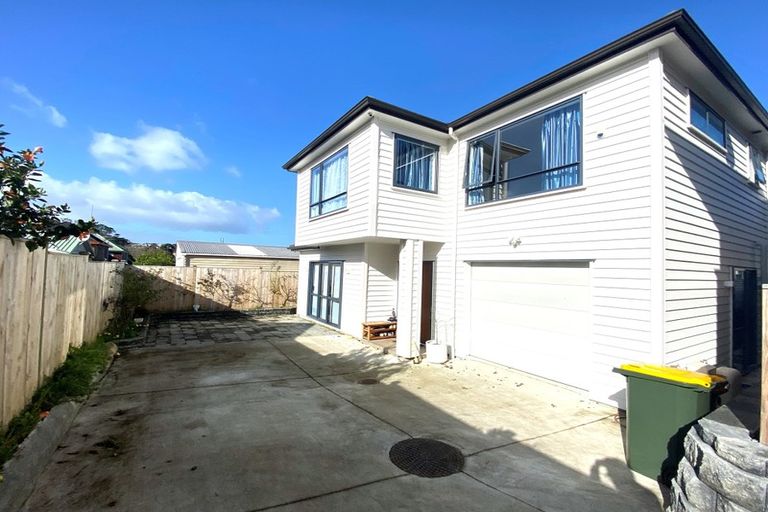 Photo of property in 4a Priestley Drive, Bucklands Beach, Auckland, 2014