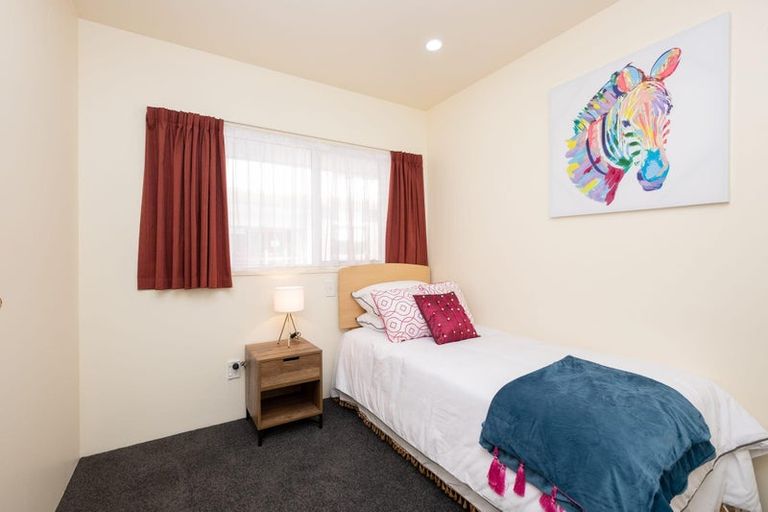 Photo of property in 79 Glover Road, Hawera, 4610