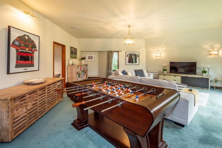 Photo of property in 33 O'connor Place, Burnside, Christchurch, 8053