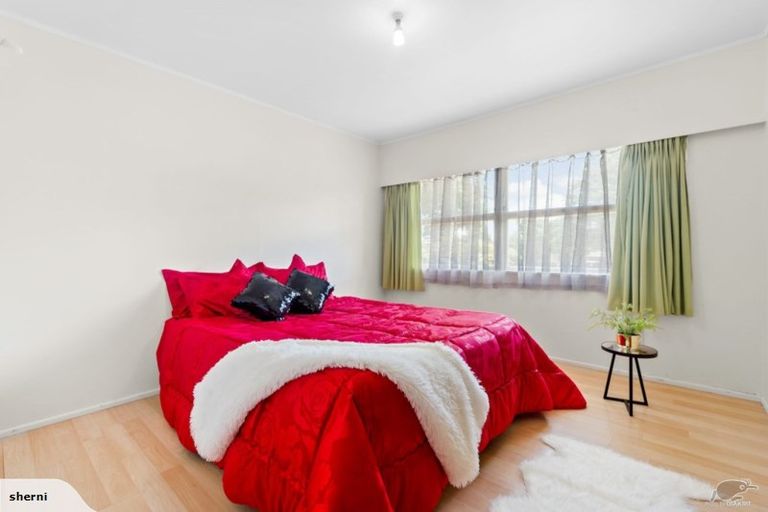 Photo of property in 1/1 Selwyn Road, Manurewa, Auckland, 2102