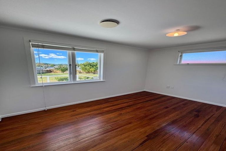 Photo of property in 12 Maire Street, Tikipunga, Whangarei, 0112
