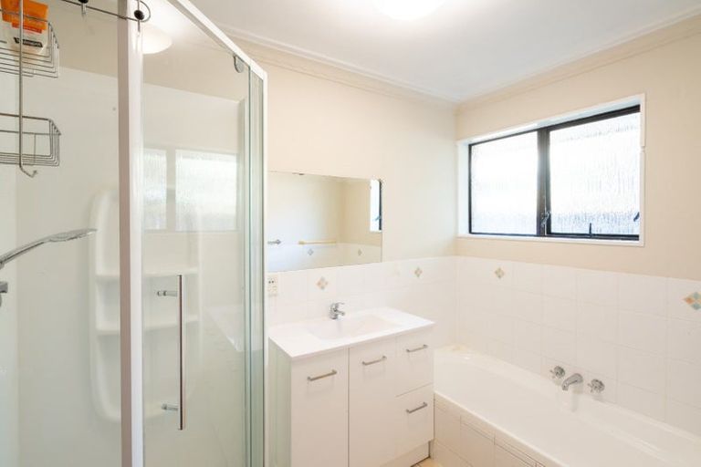 Photo of property in 63 Clifton Terrace, Fitzherbert, Palmerston North, 4410