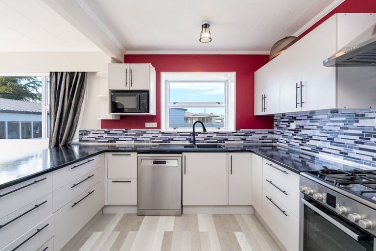 Photo of property in 43 Kowhai Avenue, Hargest, Invercargill, 9810