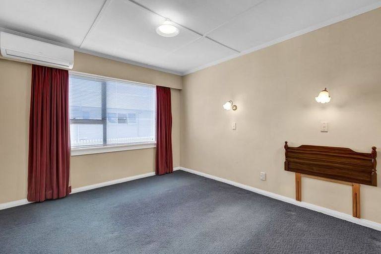 Photo of property in 14 Beach Street, Fitzroy, New Plymouth, 4312