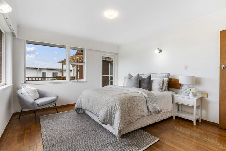 Photo of property in 29 Braemar Road, Castor Bay, Auckland, 0620