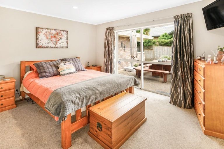 Photo of property in 4 Hereford Place, Grandview Heights, Hamilton, 3200