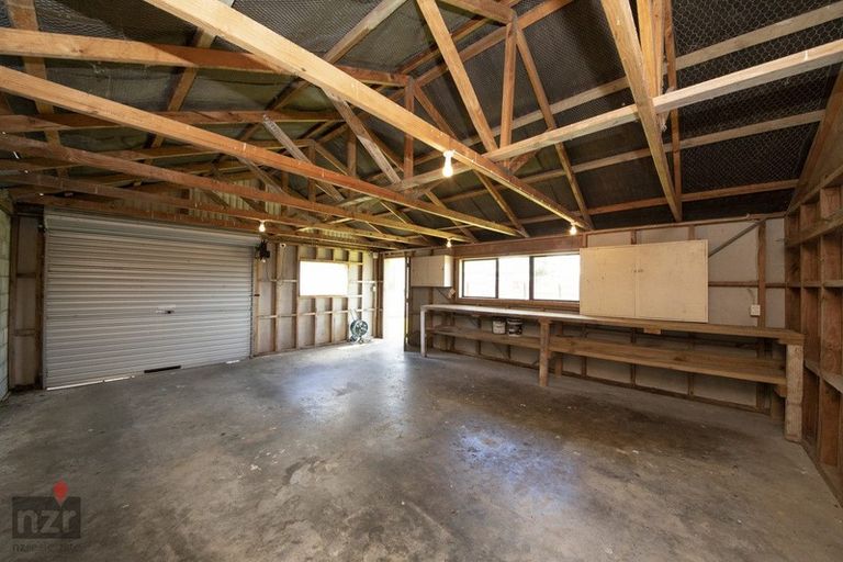 Photo of property in 37 Humphries Place, Awapuni, Palmerston North, 4412