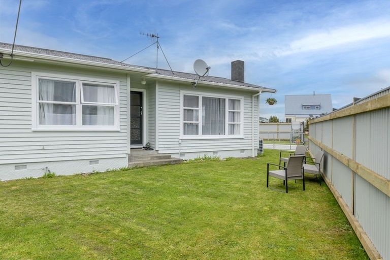 Photo of property in 131a Queen Street West, Levin, 5510
