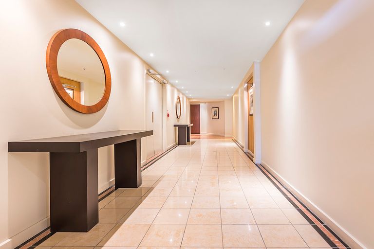 Photo of property in 318 Oriental Parade, Oriental Bay, Wellington, 6011