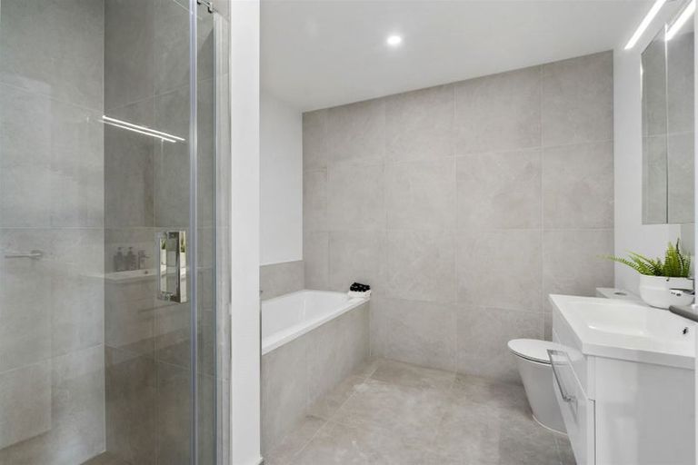 Photo of property in 53b Eversleigh Road, Belmont, Auckland, 0622