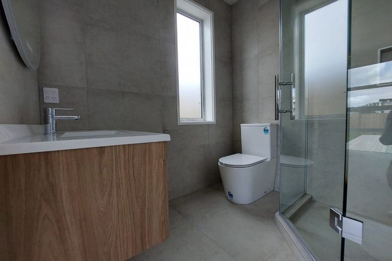 Photo of property in 10 Haupa Nui Road, Wainui, 0932