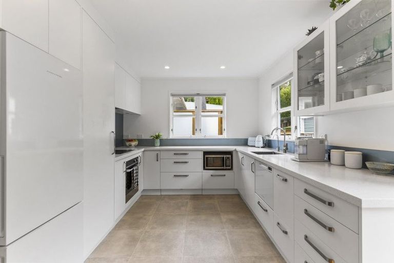 Photo of property in 4 Arapiko Street, Johnsonville, Wellington, 6037