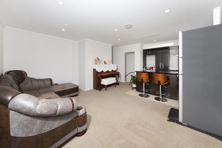 Photo of property in 9/182 Flat Bush School Road, Flat Bush, Auckland, 2019