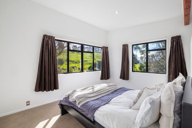 Photo of property in 863 Gebbies Pass Road, Teddington, Lyttelton, 8971