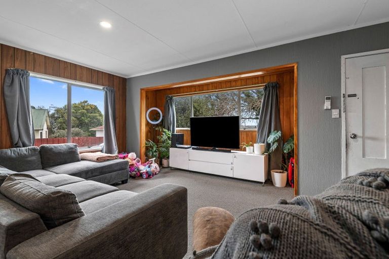 Photo of property in 24a Pohutukawa Drive, Owhata, Rotorua, 3010