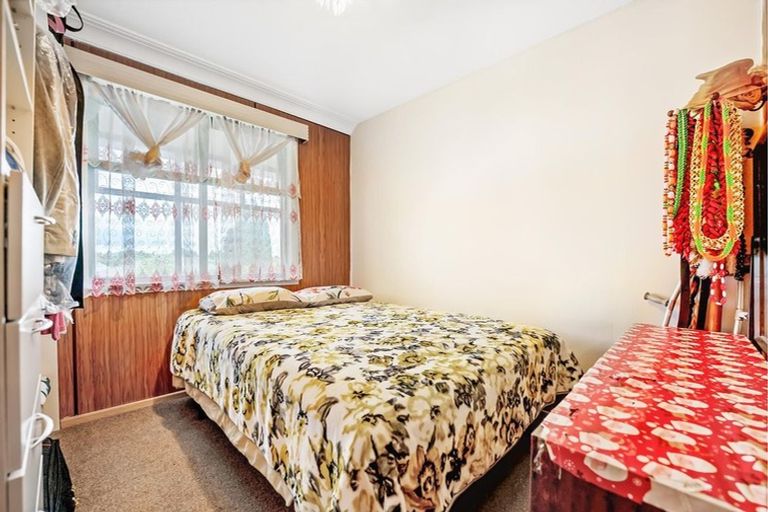 Photo of property in 92 Fisher Crescent, Otara, Auckland, 2023