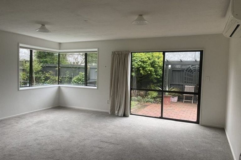 Photo of property in 1/79 Saint James Avenue, Papanui, Christchurch, 8053