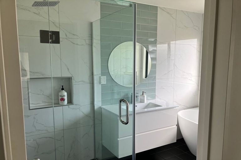 Photo of property in 8 Kalberry Place, East Tamaki, Auckland, 2016