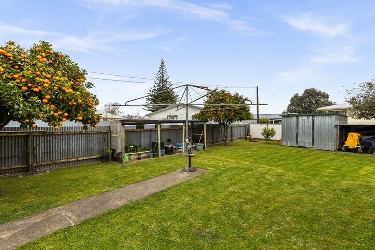 Photo of property in 4 Curling Crescent, Onekawa, Napier, 4110