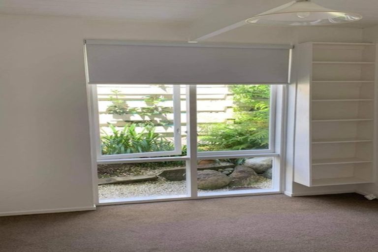 Photo of property in 3/252 Hurstmere Road, Takapuna, Auckland, 0622