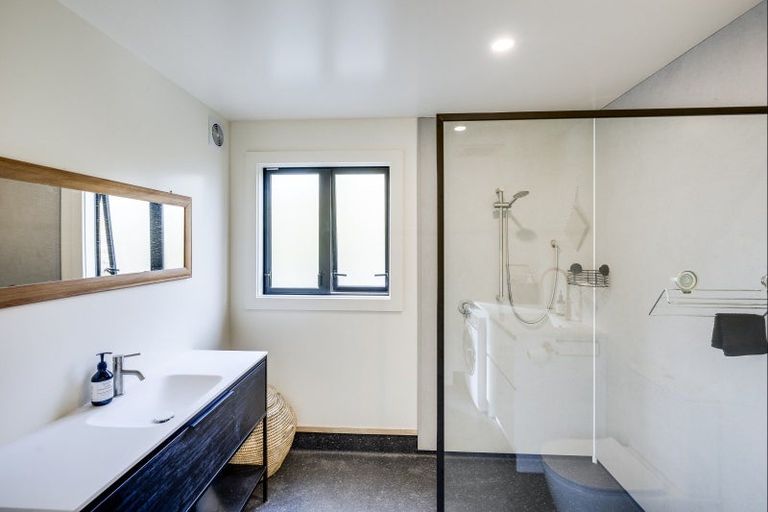 Photo of property in 76 Te Kapua Rise, 4182