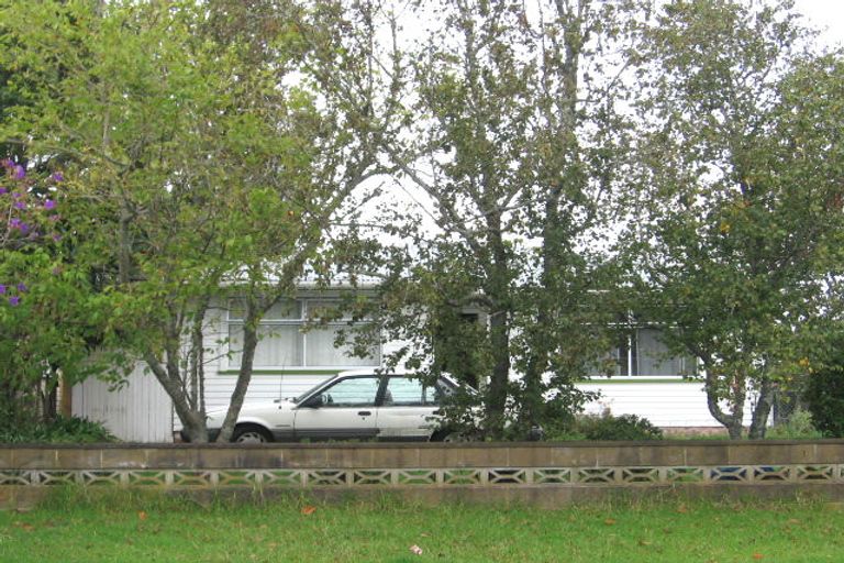 Photo of property in 21 Te Kanawa Crescent, Henderson, Auckland, 0610